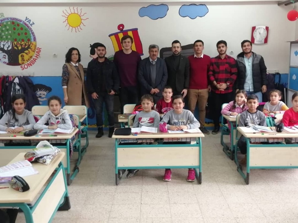 Öğretmen adaylarından örnek proje 