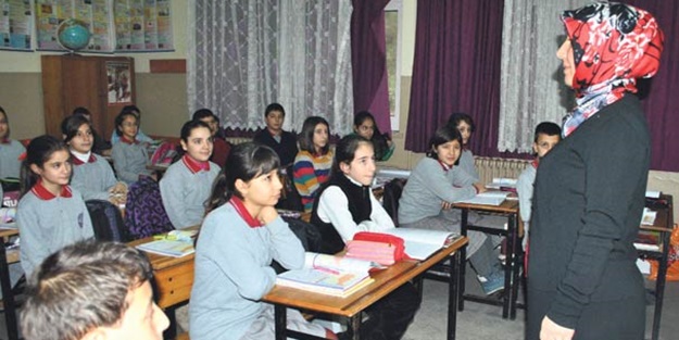 Öğretmen rotasyonu şartları belli oldu