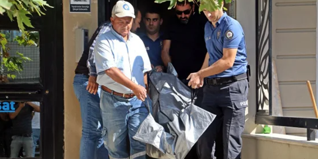 Öğretmenin evinde şüpheli ölüm! Öğrencinin üstü çıplak ve...
