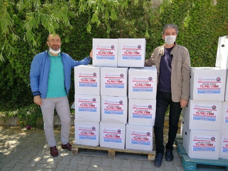 Öğretmenlerce hazırlanan yardım kolileri ihtiyaç sahiplerine ulaştırılacak 