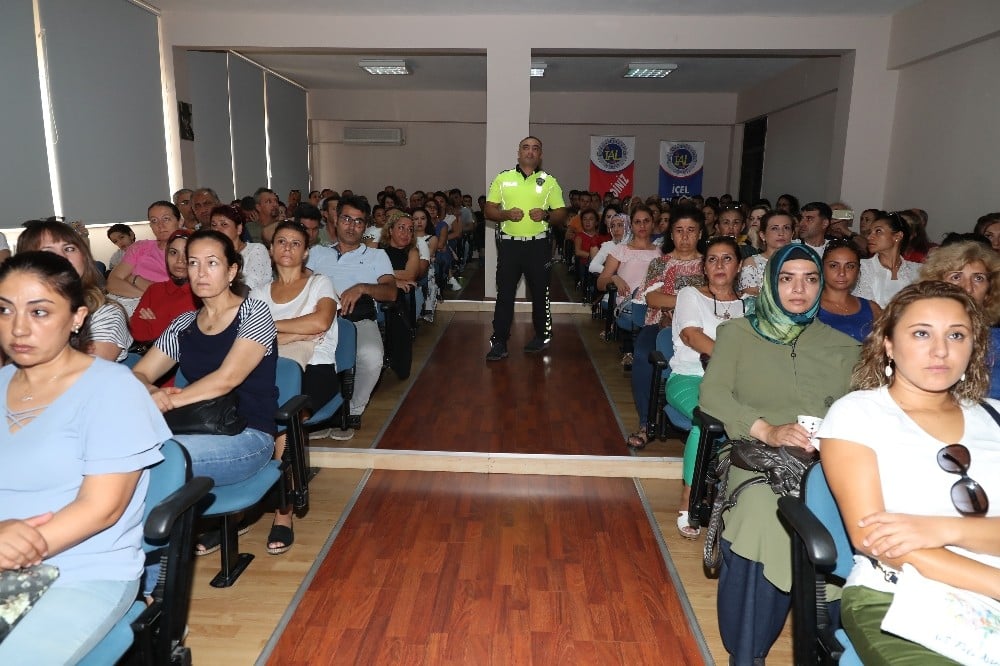 Öğretmenlere trafik eğitimi 