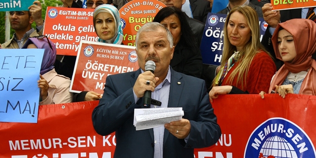 Öğretmenlere yapılan saldırı protesto edildi