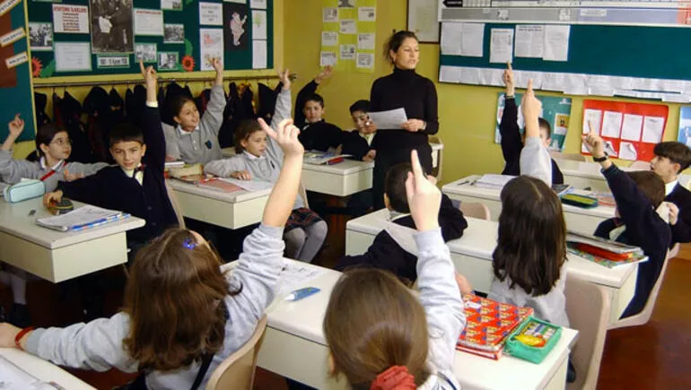 Öğretmenleri yakından ilgilendiriyor! Bakan Özer açıkladı