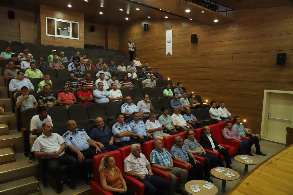 Oğuzeli Belediyesi’nden personele ‘etkili iletişim semineri’ 