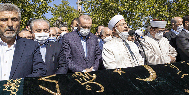 Oğuzhan Asiltürk'ün cenaze namazı Hacıbayram Camisi'nde kılındı