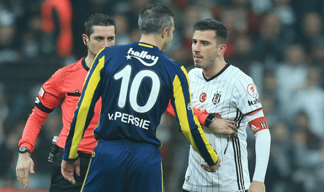Oğuzhan'dan Van Persie'ye: Sen çok ukalasın!