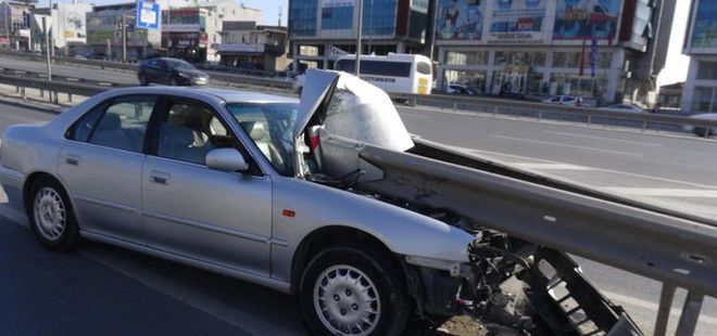 Ok gibi saplanan araçtan sağ çıktı!