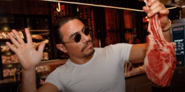 Okan Bayülgen ‘onu akıl hastanesine götürmek lazım’ dedi! ‘Dinimizde bunun bir ritüeli var’