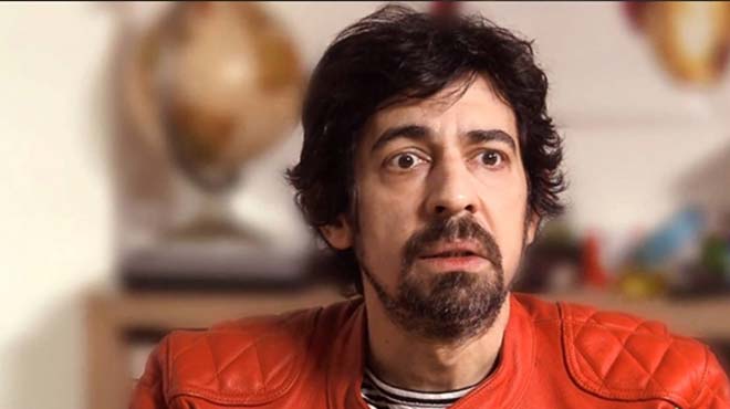 'Altın soytarı' ödülü Okan Bayülgen'e!