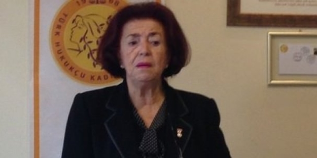 Okan Bayülgen'in annesi o partiye danışman oldu