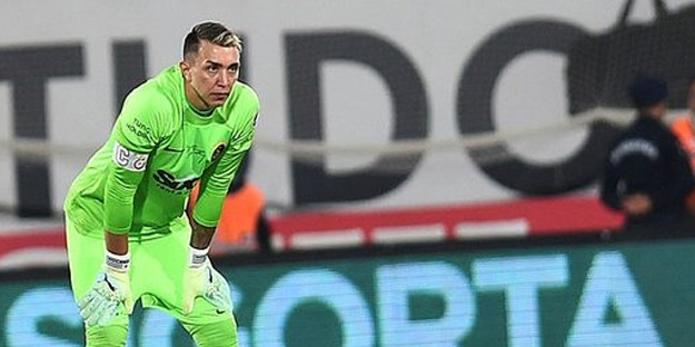 Okan Buruk'tan sürpriz tercih! Galatasaray ne yaptı... Kadro müjdesi!