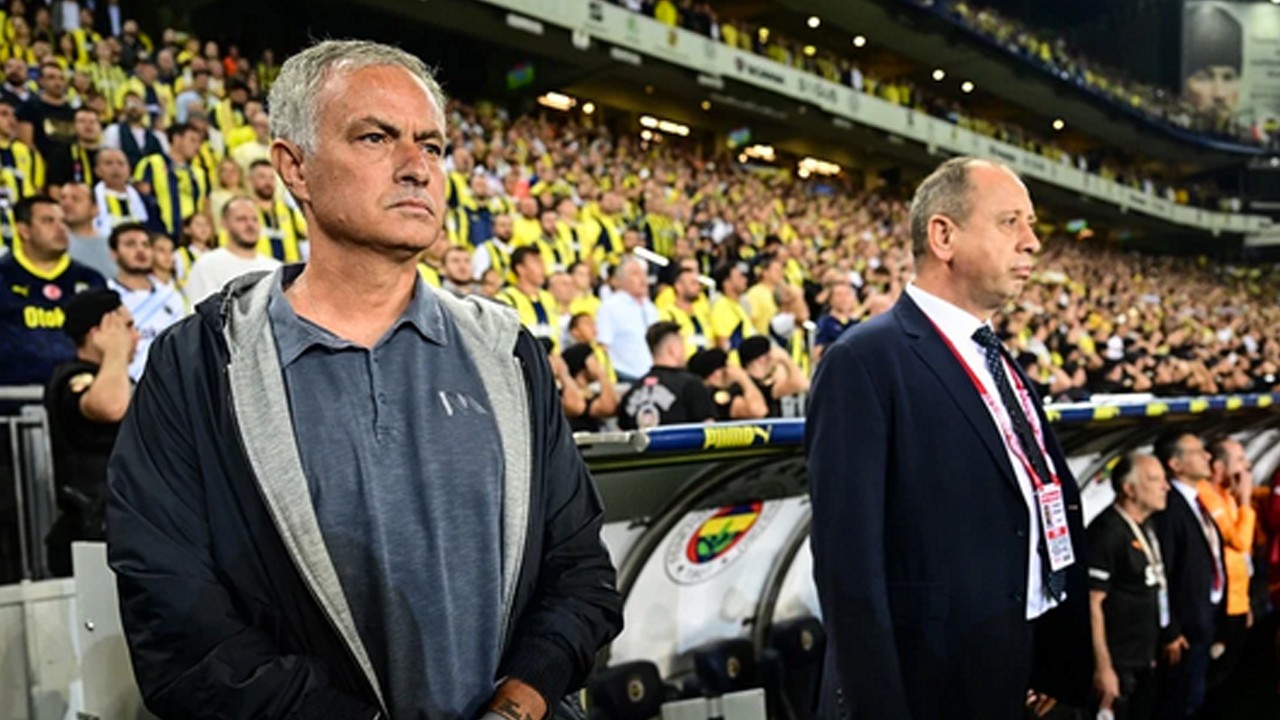 Okan Buruk’u hedef aldı: Basın toplantısı açıklaması: Süper Ligi ayağa kaldıracak açıklama bu olsa gerek! Derbi yorumu şaşırttı…