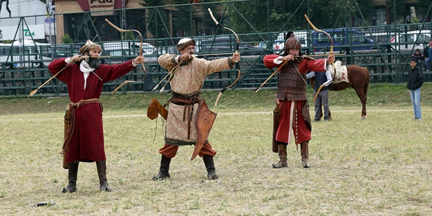 Okçular Kâğıthane'de yarıştı