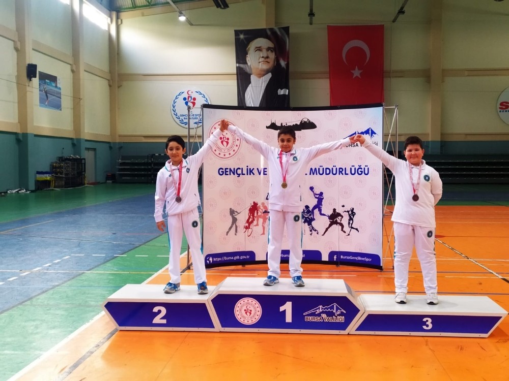 Okçulardan tam isabet 