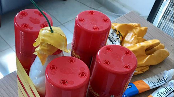 Okmeydanı'nda 3 el yapımı bomba ele geçirildi