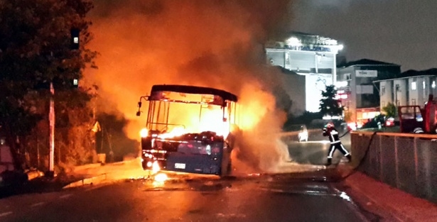 Okmeydanı'nda molotofkokteylli saldırı