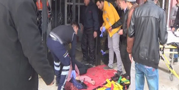 Okula havan topu: Ölü ve yaralılar var