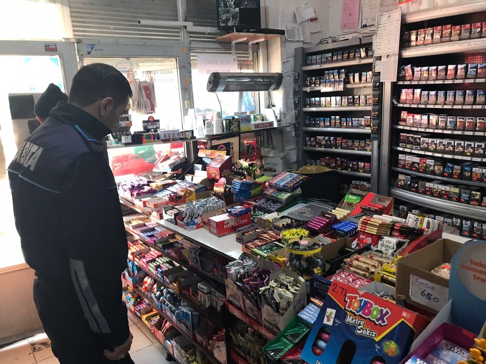 Okul çevresi marketler denetimde 