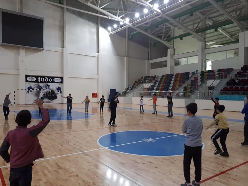 Okul destek projesi devam ediyor 