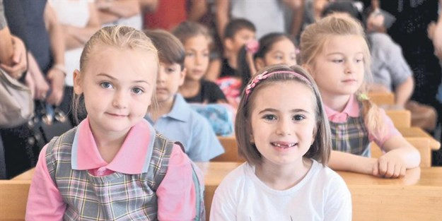 Okul haftası başlıyor! Ebeveynlere peş peşe uyarı geldi: Çocuğunuzu okulda beklemeyin, yine güven sağlayın