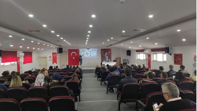Okul idareci ve öğretmenlere ‘Narko Rehber’ eğitimi 