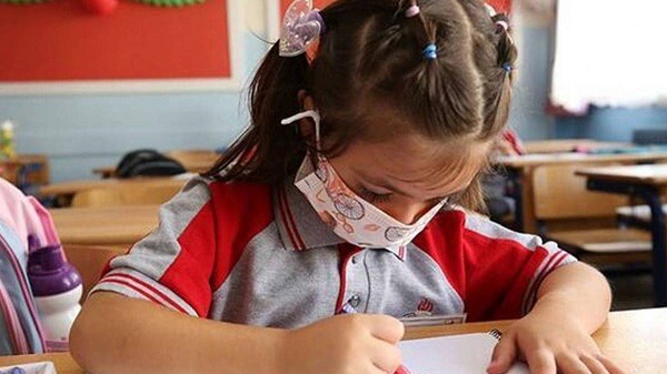 Okul kayıt ücreti kaldırıldı mı? Kayıt ücreti isteyen okul nereye şikayet edilir?