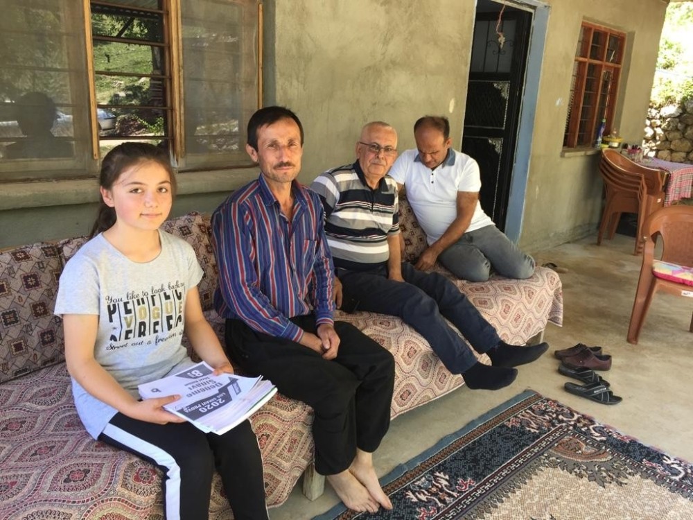 Okul öğretmenlerinden öğrencilere ziyaret 