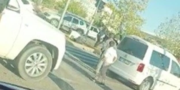 Okul önünde 2 grup arasında silahlı çatışma: 2 öğrenci öldü, 13 kişi yaralandı