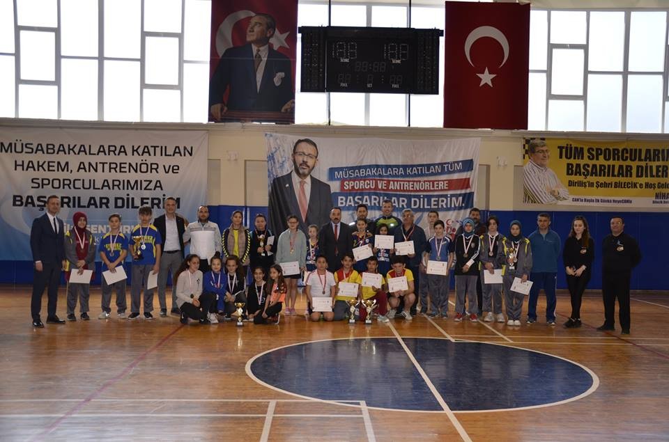 Okul Sporları Badminton Yıldızlar İl Birinciliği müsabakaları sona erdi 