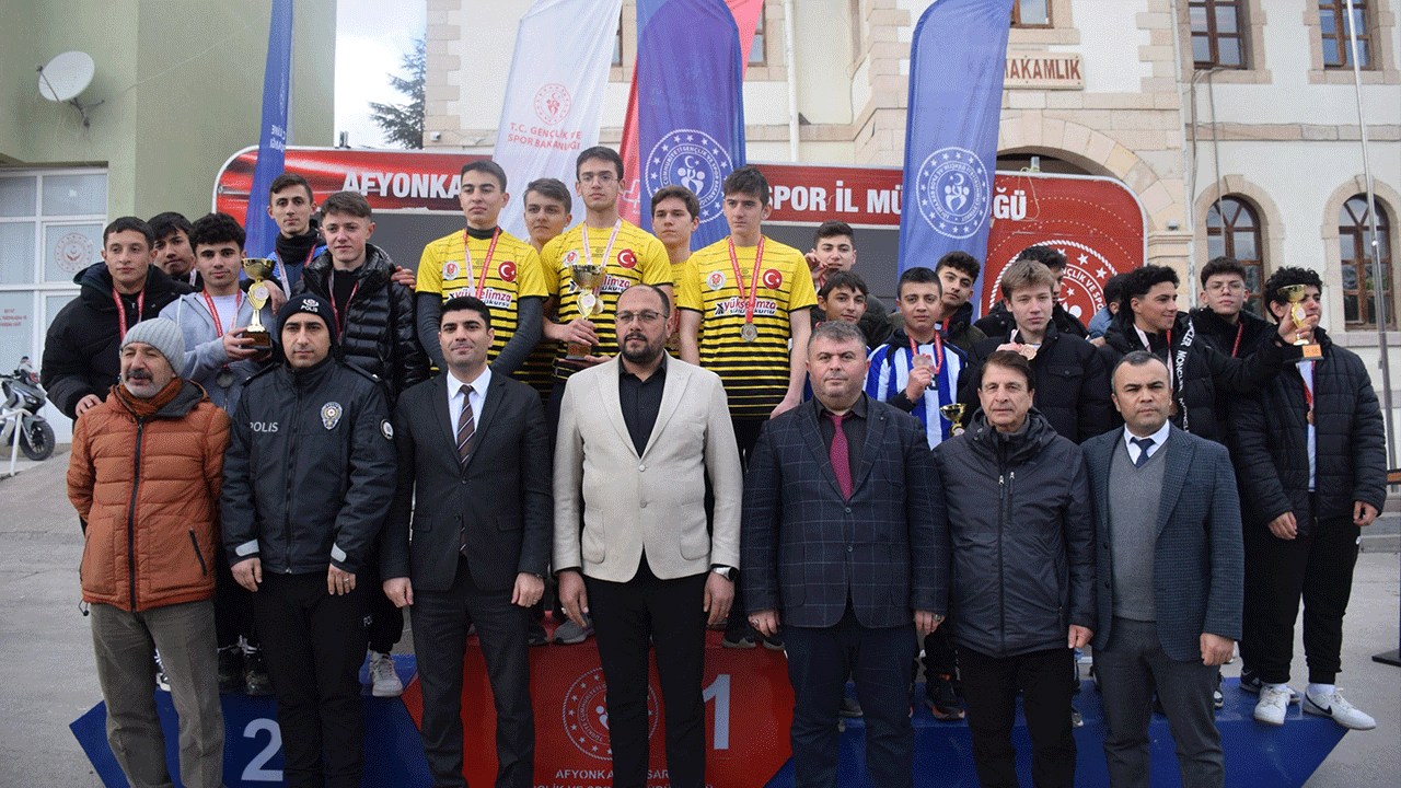 Okul Sporları Gençler Oryantiring müsabakaları sona erdi: Afyonkarahisar'da büyük heyecan