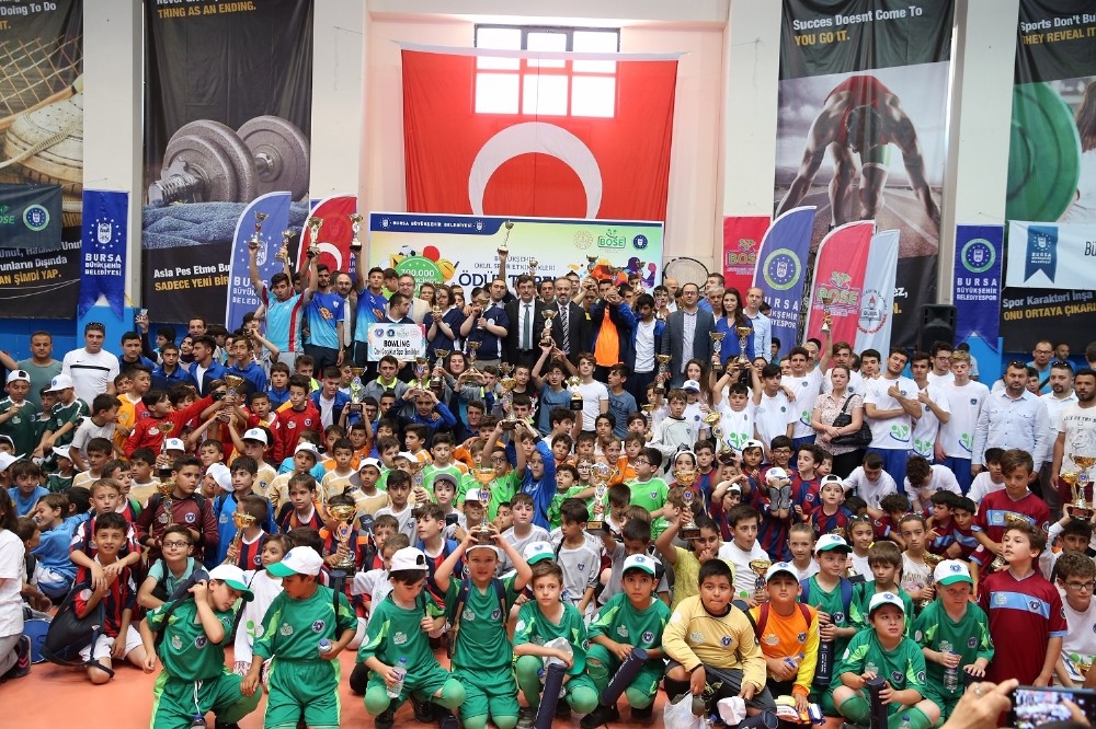 Okul sporlarına coşkulu final 