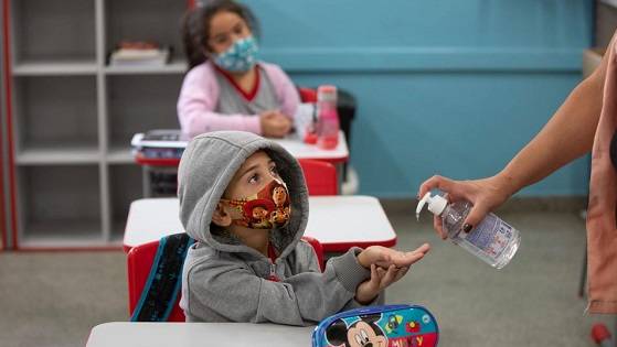 Okula gidecek olan çocuklar aşılanacak mı? Okullar açılmadan çocuklar aşılanmalı mı?