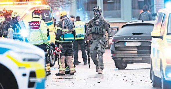 Okula saldırdılar 10 kişi öldü