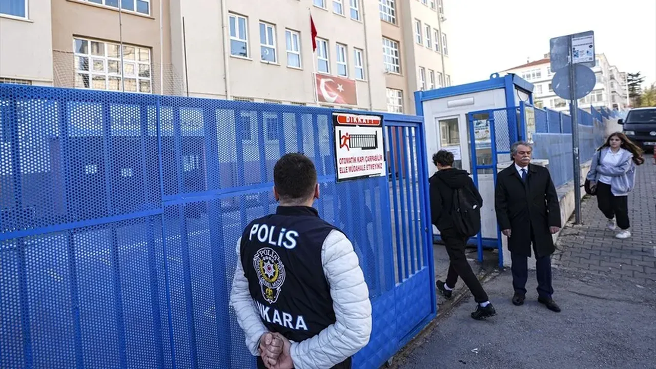 Okulda Güven Sarsılırsa Toplumun Tamamında Güven Krizi Başlar!