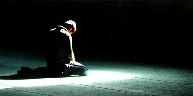 Okulda namaz yasaklandı