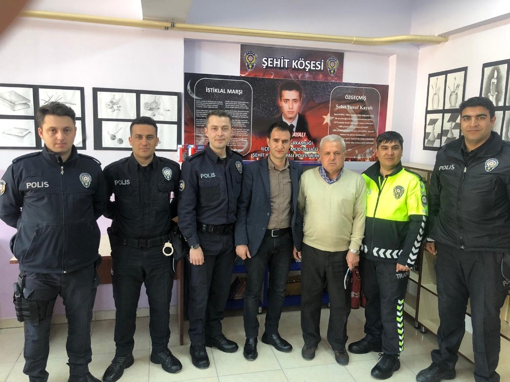 Okulda şehit köşesi oluşturuldu 