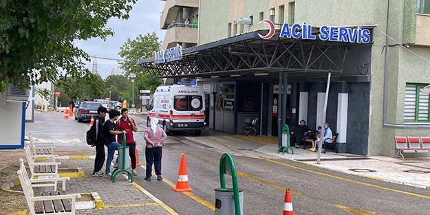 Okulda zehirlenme paniği! 24 öğrenci hastaneye kaldırıldı