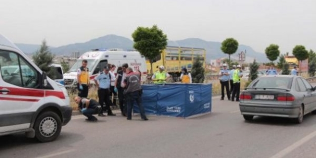 Okuldan evine giderken otomobilin çarptığı öğrenci öldü