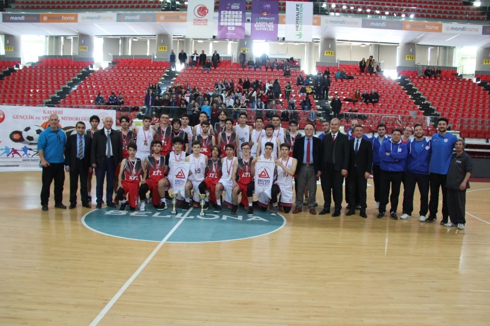 Okullar arası Genç (A) Erkekler Basketbol İl Birinciliği sona erdi 