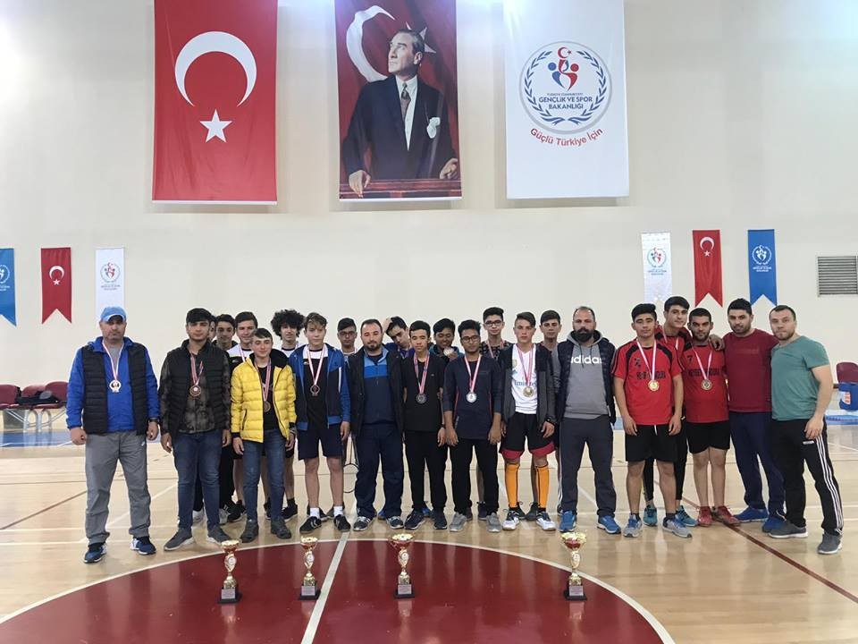 Okullar Arası Badminton İl Birinciliği Tamamlandı 