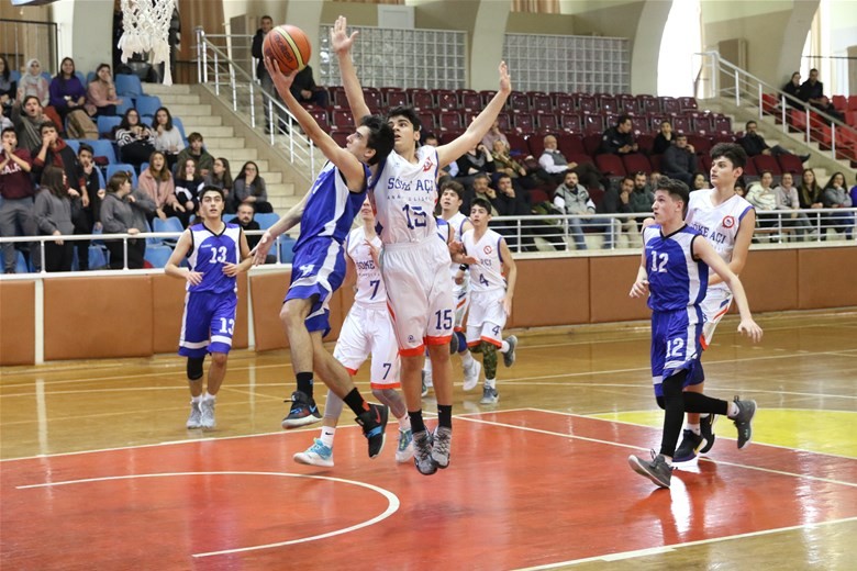 Okullar Arası Basketbol Genç Erkekler Müsabakaları yapıldı 