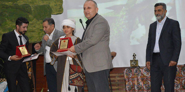 Okullar arası Kürtçe şiir yarışmasına büyük ilgi