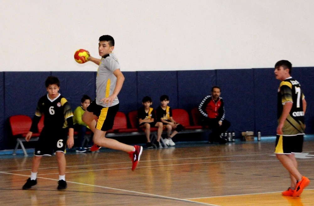 Okullar Arası Yıldızlar Hentbol İl Birinciliği Tamamlandı 