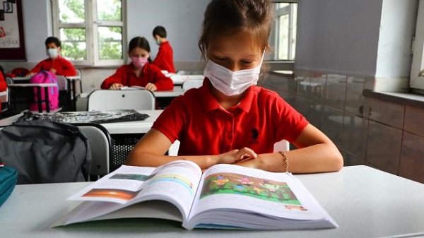 Okullar ayın kaçında açılacak? Bu sene karneler ne zaman verilecek?