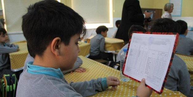 Okullar ne zaman kapanacak haziranın kaçında? 2021 2022 eğitim yılı karne ne zaman alınacak, verilecek?