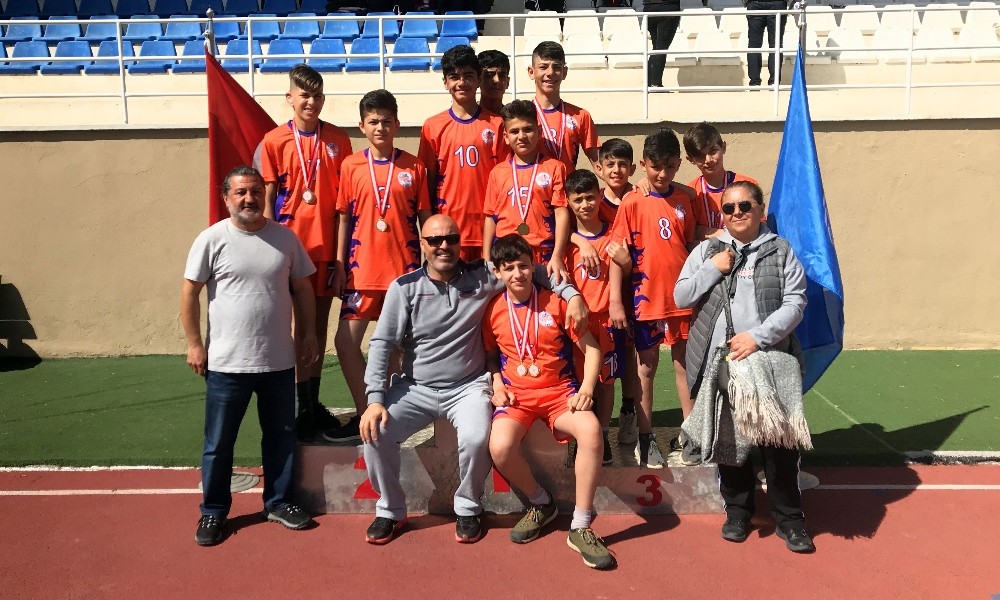 Okullararası İşitme Engelliler Atletizm Yarışmaları sona erdi 