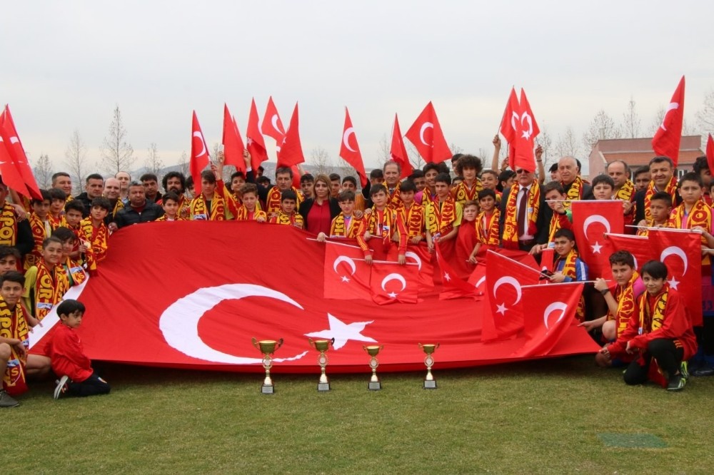 Okullararası Yıldız Erkekler Futbol İl Birinciliği yapıldı 