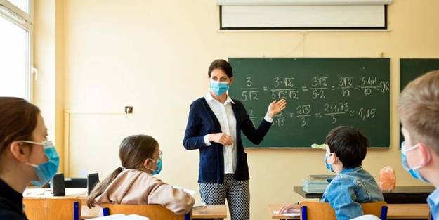 Okullarda ders süresi için '30 dakika' önerisi