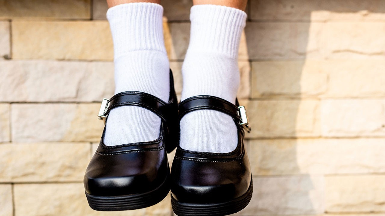 Okullarda siyah ayakkabı zorunlu mu? Okulda hangi ayakkabı giyilecek?