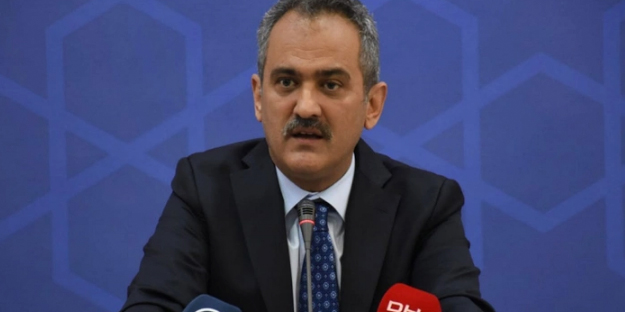 Okulların açılış tarihi yeniden mi uzatıldı? Bakan Mahmut Özer'den yeni açıklama